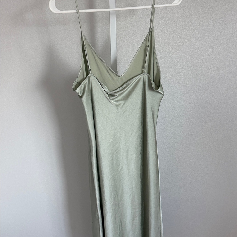 Aritzia Sage Slip - Picture 4 of 4